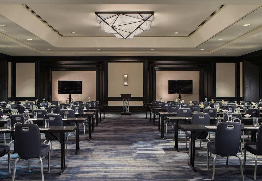 Renaissance Harborplace Hotel